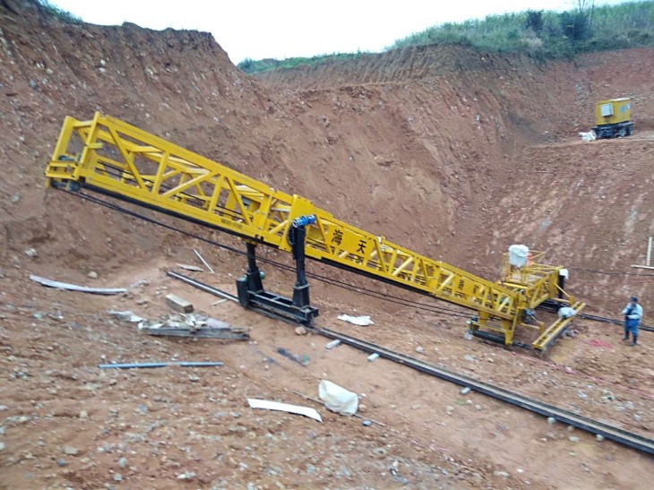 护坡摊铺机：提升公路边坡施工效率的关键设备​